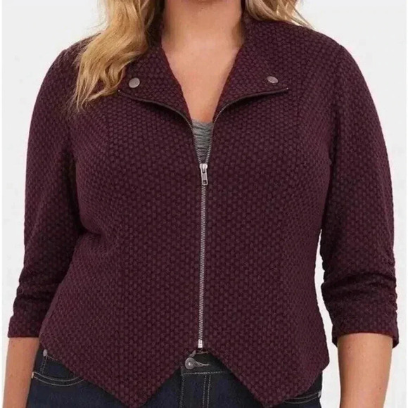 Torrid Women’s 5 (30/32)‎ Zip Up Jacquard Textured Burgundy 3/4 Sleeve Jacket - Picture 1 of 9